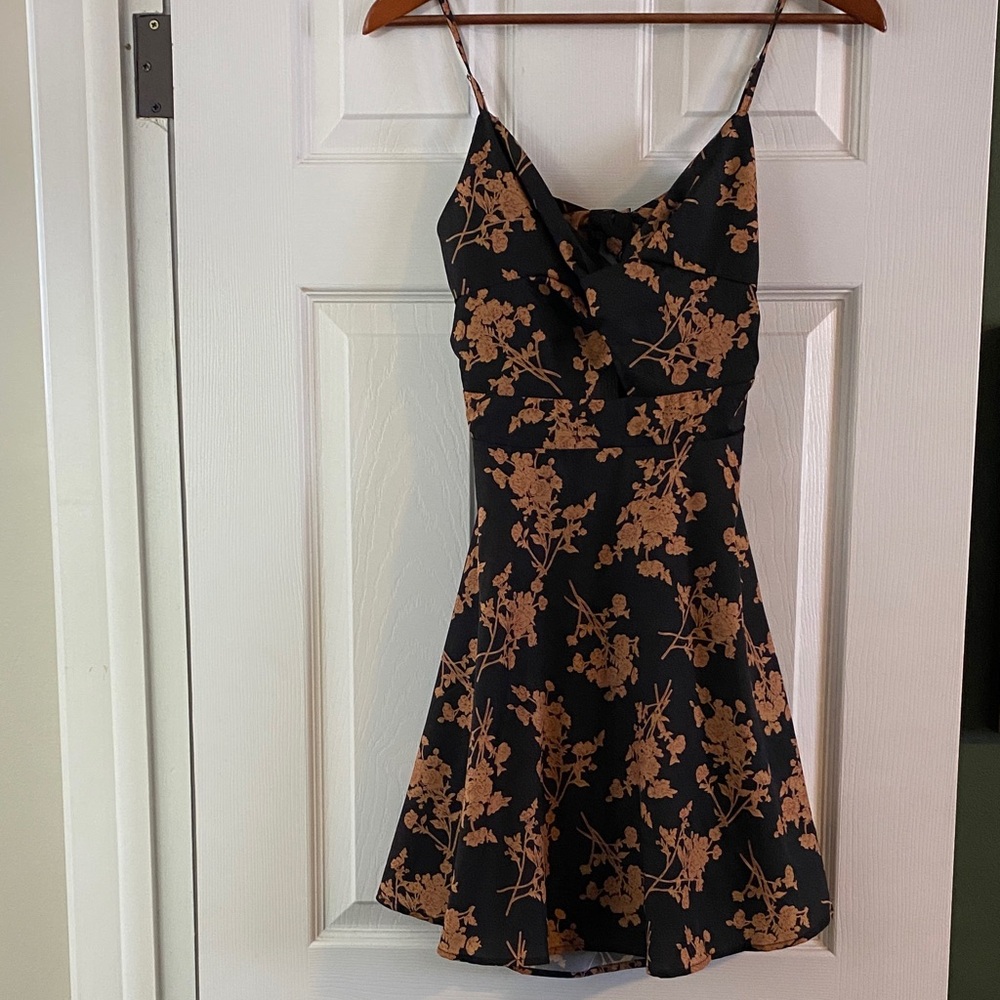 SHEIN - Tie Back Floral Black and Brown Keyhole Front Cut Out Women's Dress